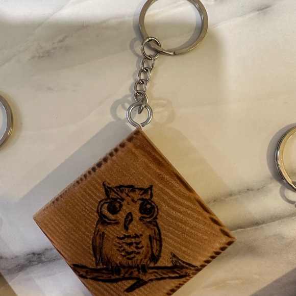 Beautiful hand-carved wooden keychains. One of a kind. - Picture 8 of 10
